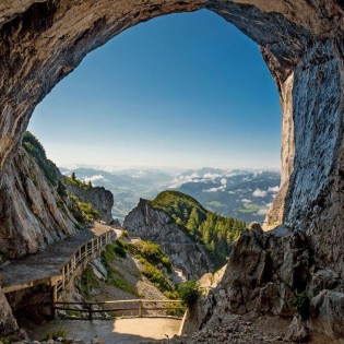 Eisriesenwelt Werfen © Shutterstock